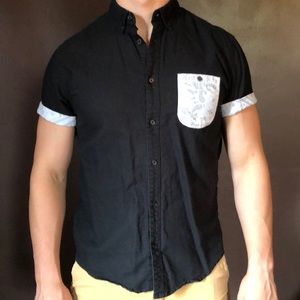 Cotton-On Large Short Sleeve Button Up